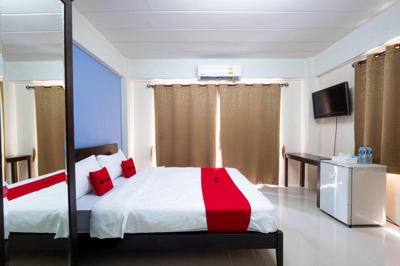 Si Fah At Bangsaen Hotel Ban Rong Khoei エクステリア 写真