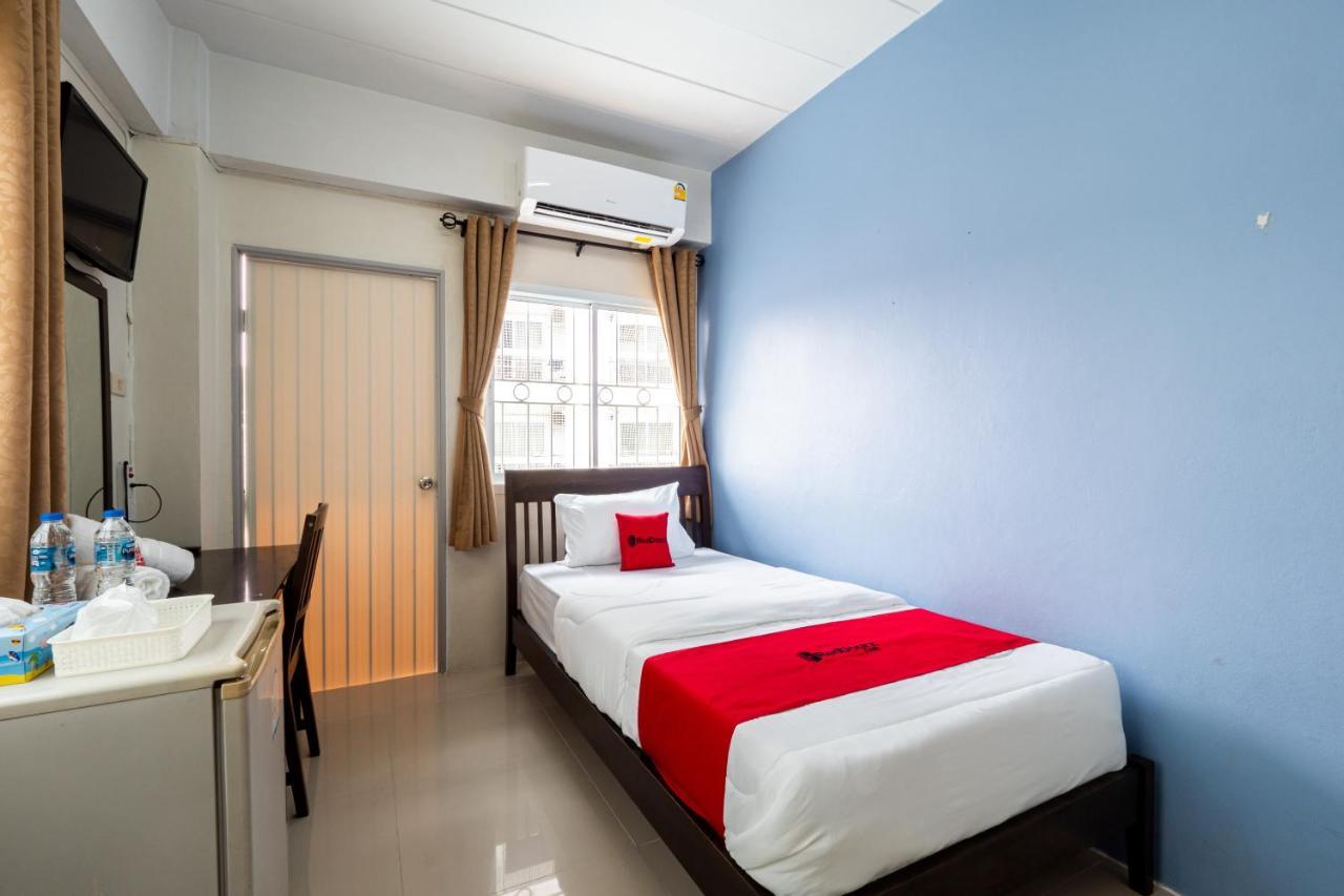 Si Fah At Bangsaen Hotel Ban Rong Khoei エクステリア 写真