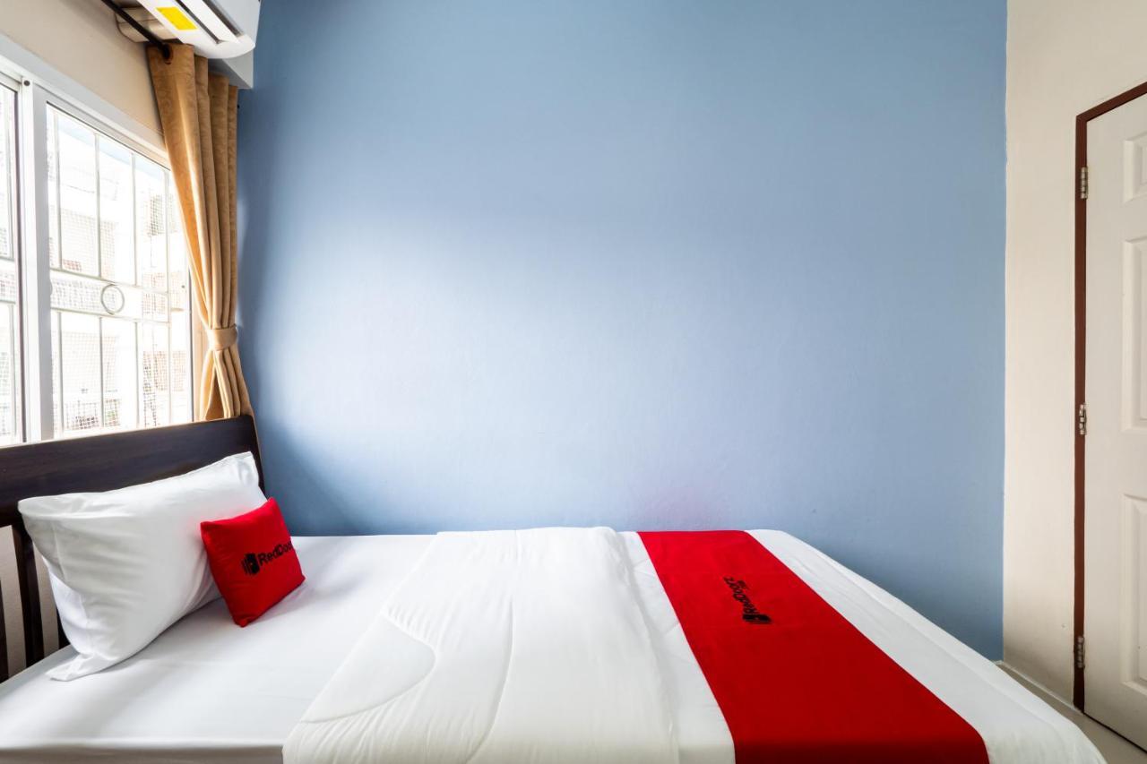 Si Fah At Bangsaen Hotel Ban Rong Khoei エクステリア 写真