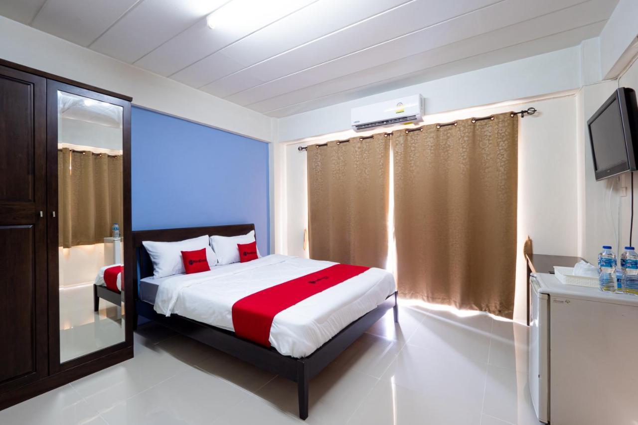 Si Fah At Bangsaen Hotel Ban Rong Khoei エクステリア 写真