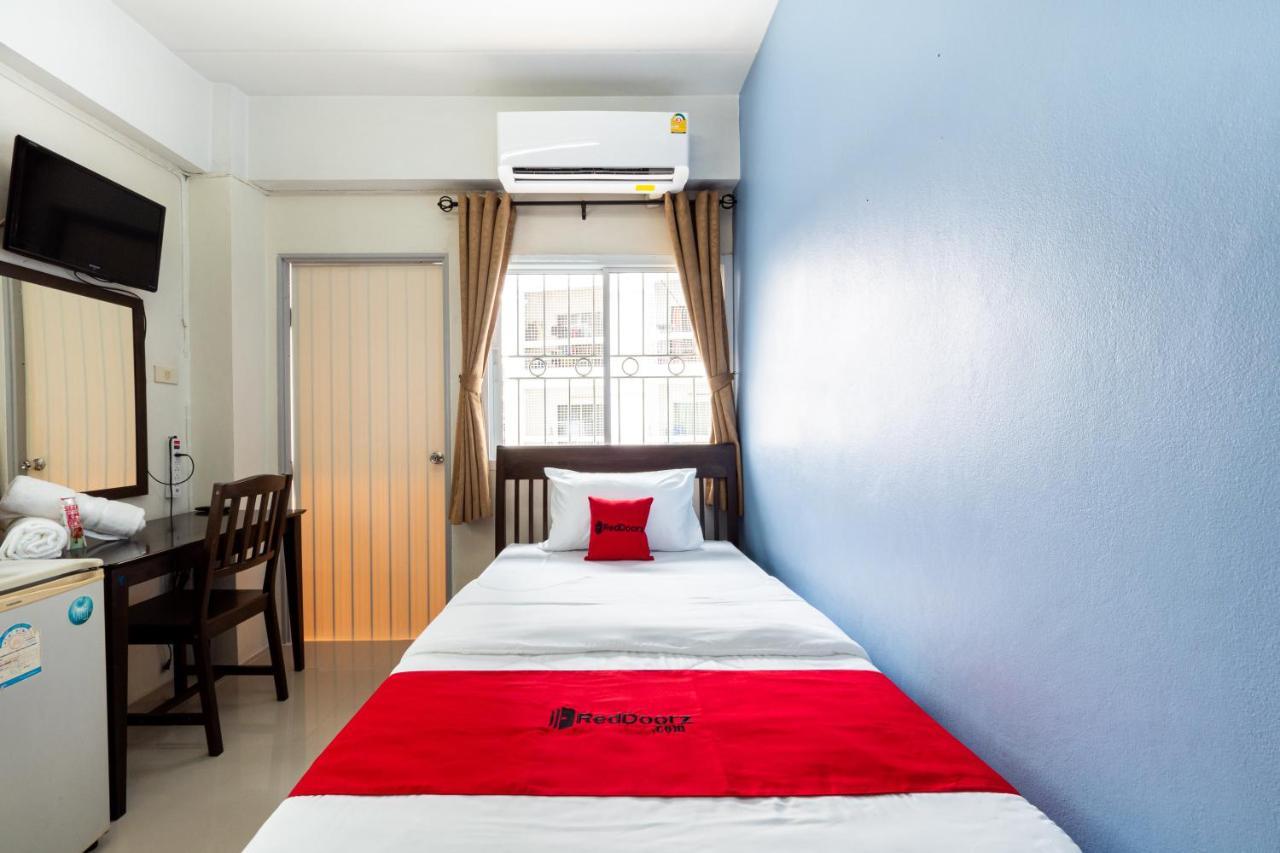 Si Fah At Bangsaen Hotel Ban Rong Khoei エクステリア 写真