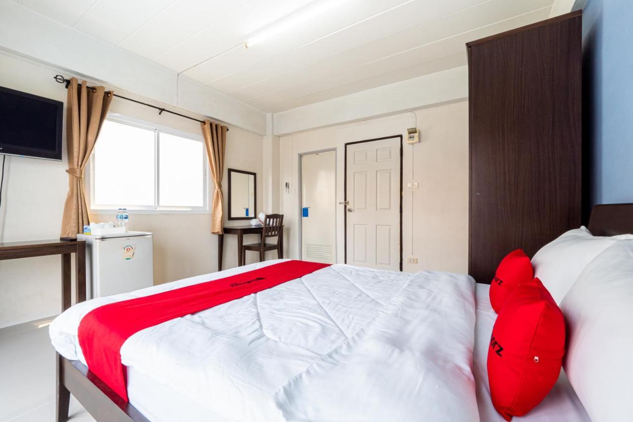 Si Fah At Bangsaen Hotel Ban Rong Khoei エクステリア 写真